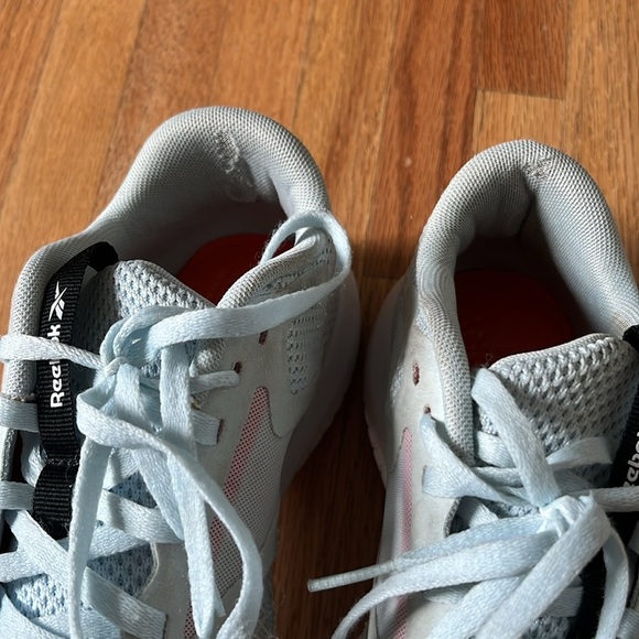 Reebok Women’s Aqua Tennis Shoes Size 8 - Picture 7 of 10